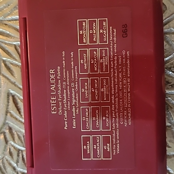 Estee Lauder Eyeshadow Deluxe Eyeshadow Palette - Multi-Color - Picture 4 of 4